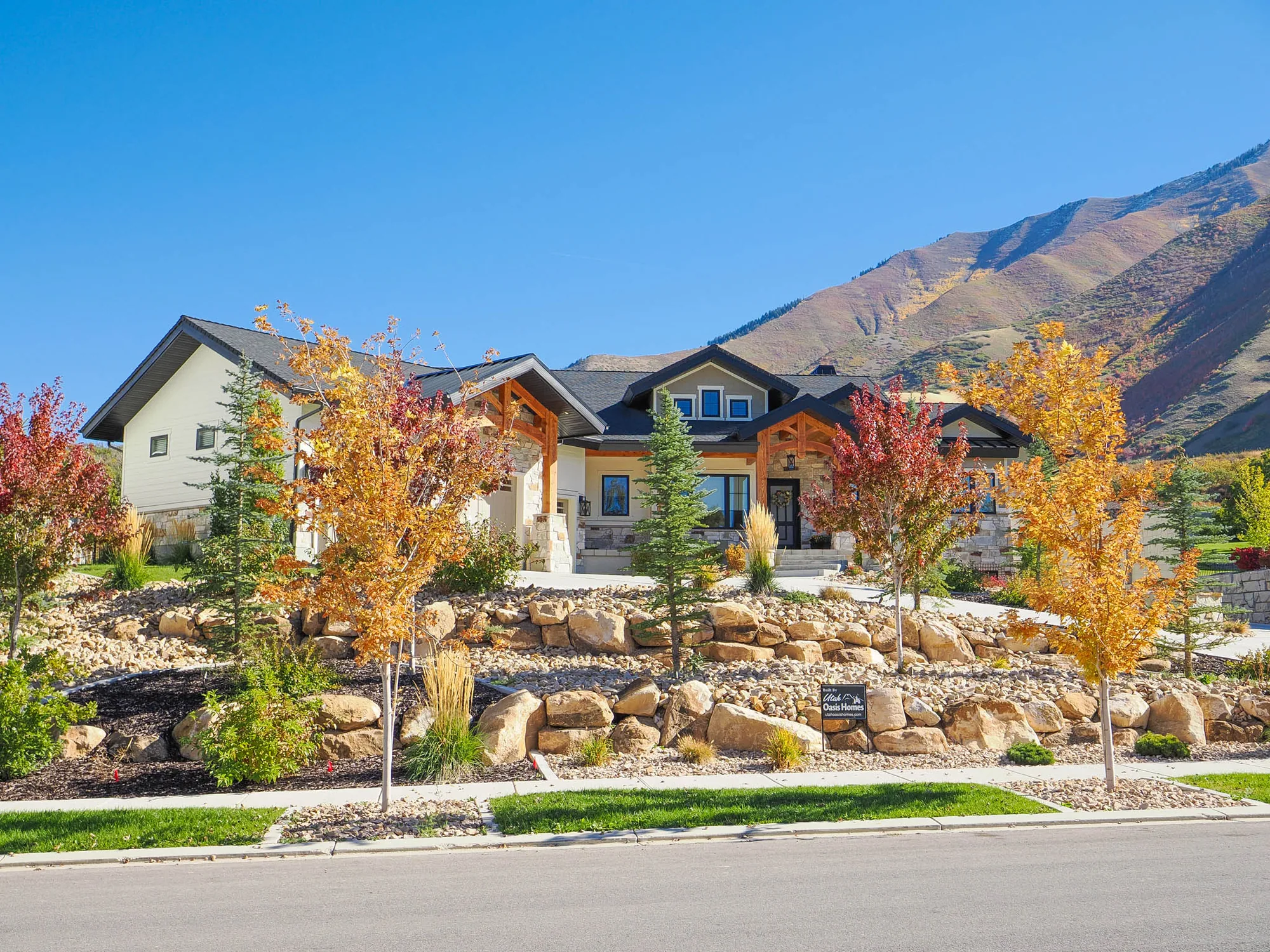 Front exterior of Mapleton Modern custom home in Mapleton, Utah